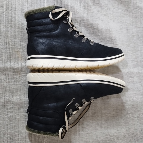 Cliffs By White Mountain Bootie Size 10M - Picture 5 of 9